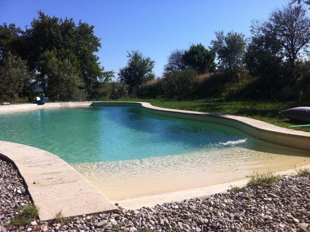 A Travers Champs Puyvert Exterior foto